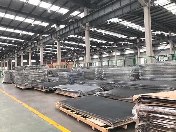 Thiết bị phun keo hai thành phần để xuất khẩu thuận tiện 4