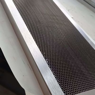 Tùy chỉnh kích thước lớn Stainless Steel Honeycomb Ventilation Honeycomb Plate 2500x2000mm