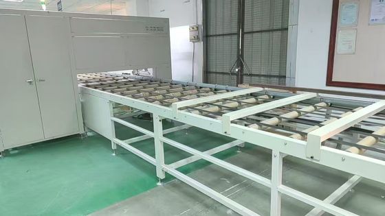 Thiết bị phun keo hai thành phần để xuất khẩu thuận tiện