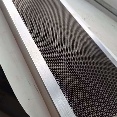 316L Stainless Steel Honeycomb Core Honeycomb Vents 1200 * 2000mm Đối với EMI Shielding