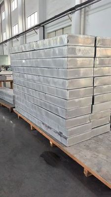 Các tấm nhựa nhôm hàn sử dụng trong mái nổi bên trong