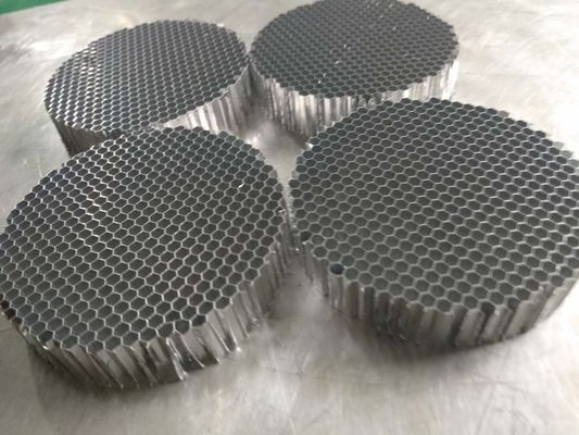 30mm Dia hình tròn nhôm Honeycomb Louver cho thiết bị máy tạo oxy